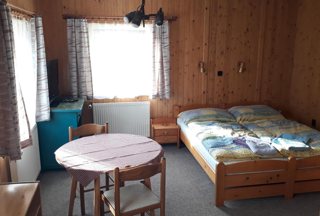 Pension 48 Spindleruv Mlyn Exterior photo