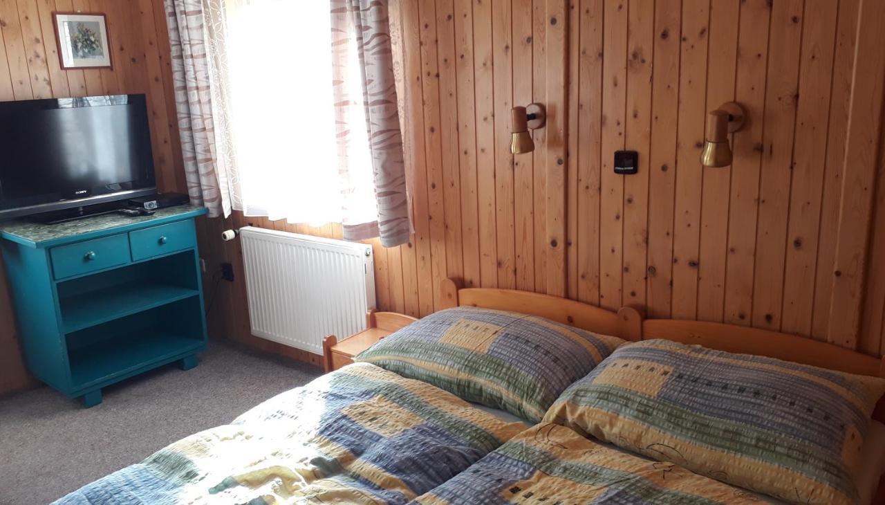 Pension 48 Spindleruv Mlyn Exterior photo
